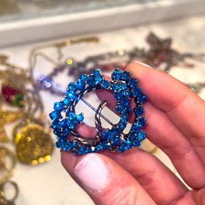 Blue Rhinestone Brooch platinum • Art Deco • Victorian • Beautiful!
